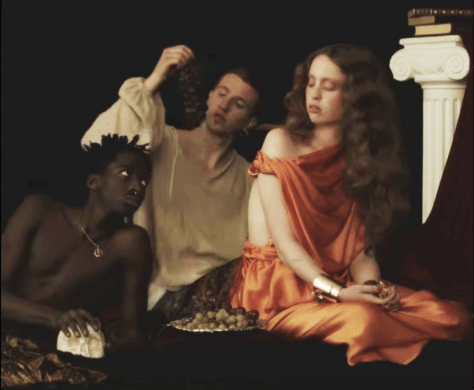 Triangulo_De_Amor_Bizarro_cocteaulab_2016